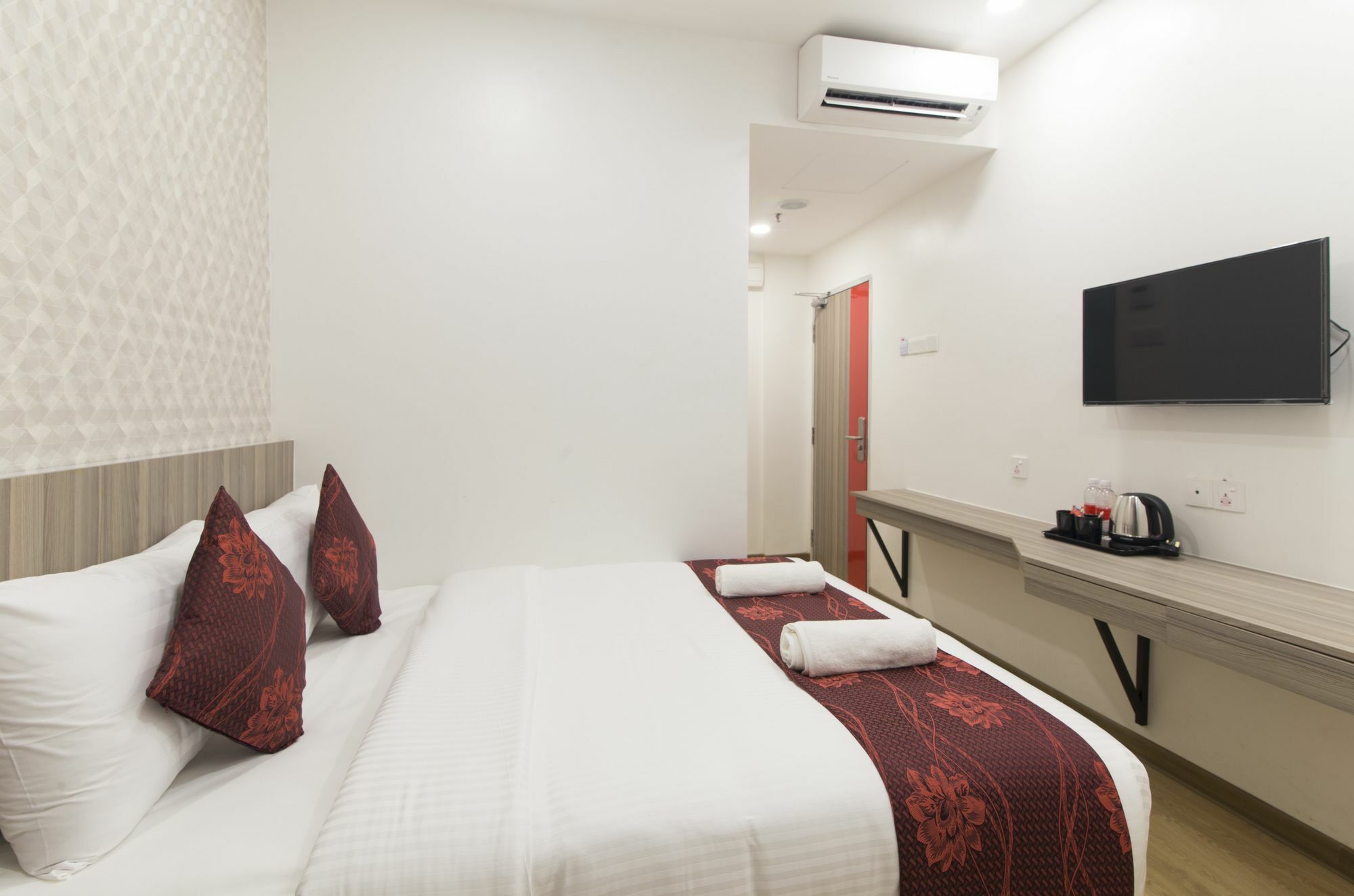 Signature International China Town 3*