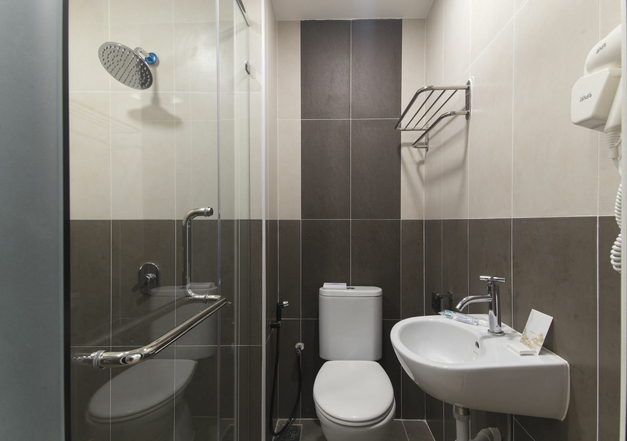 Hotel Signature International China Town 3*